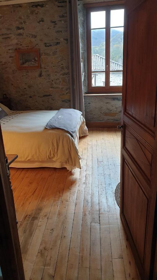 chambre et table d'hôtes La Grande Ourse Sauveterre-de-Comminges Extérieur photo