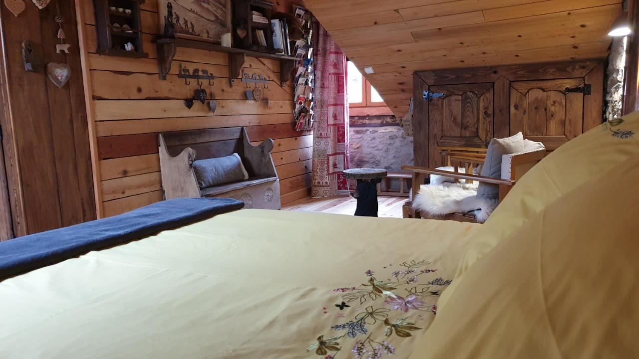 chambre et table d'hôtes La Grande Ourse Sauveterre-de-Comminges Extérieur photo